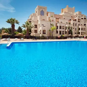 apartamentos-leo-jardines-de-isla-canela.es-andalucia.com/